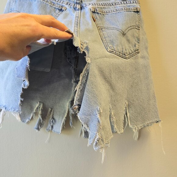 Vintage Levis 550 Orange Tab Student Denim DIY Cut-Off Distressed Frayed High Wa - Picture 7 of 12